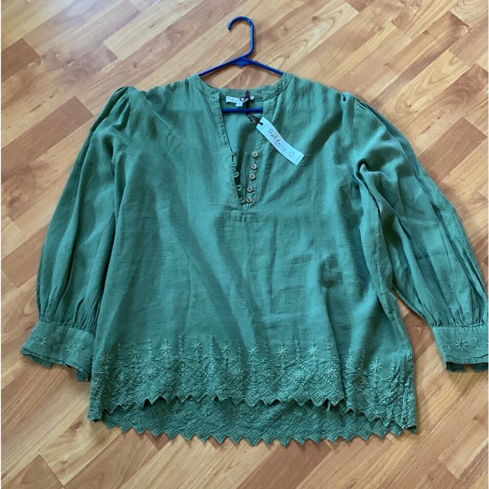 Solitaire Green Blouse